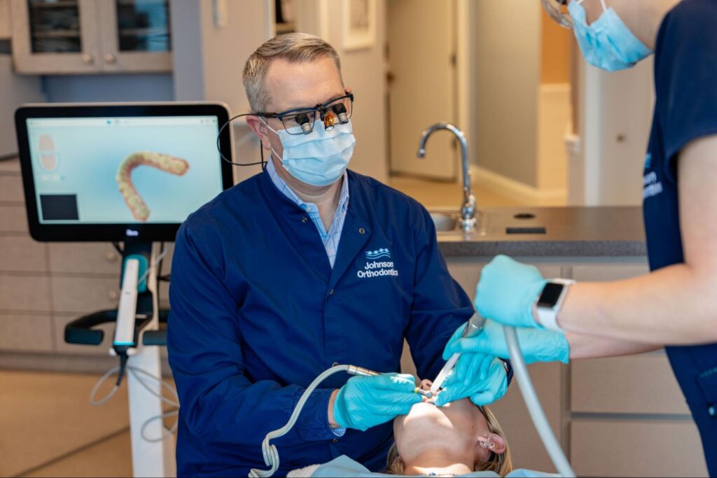 How to Help Your Kids Maintain Healthy Teeth During Orthodontic Treatment
